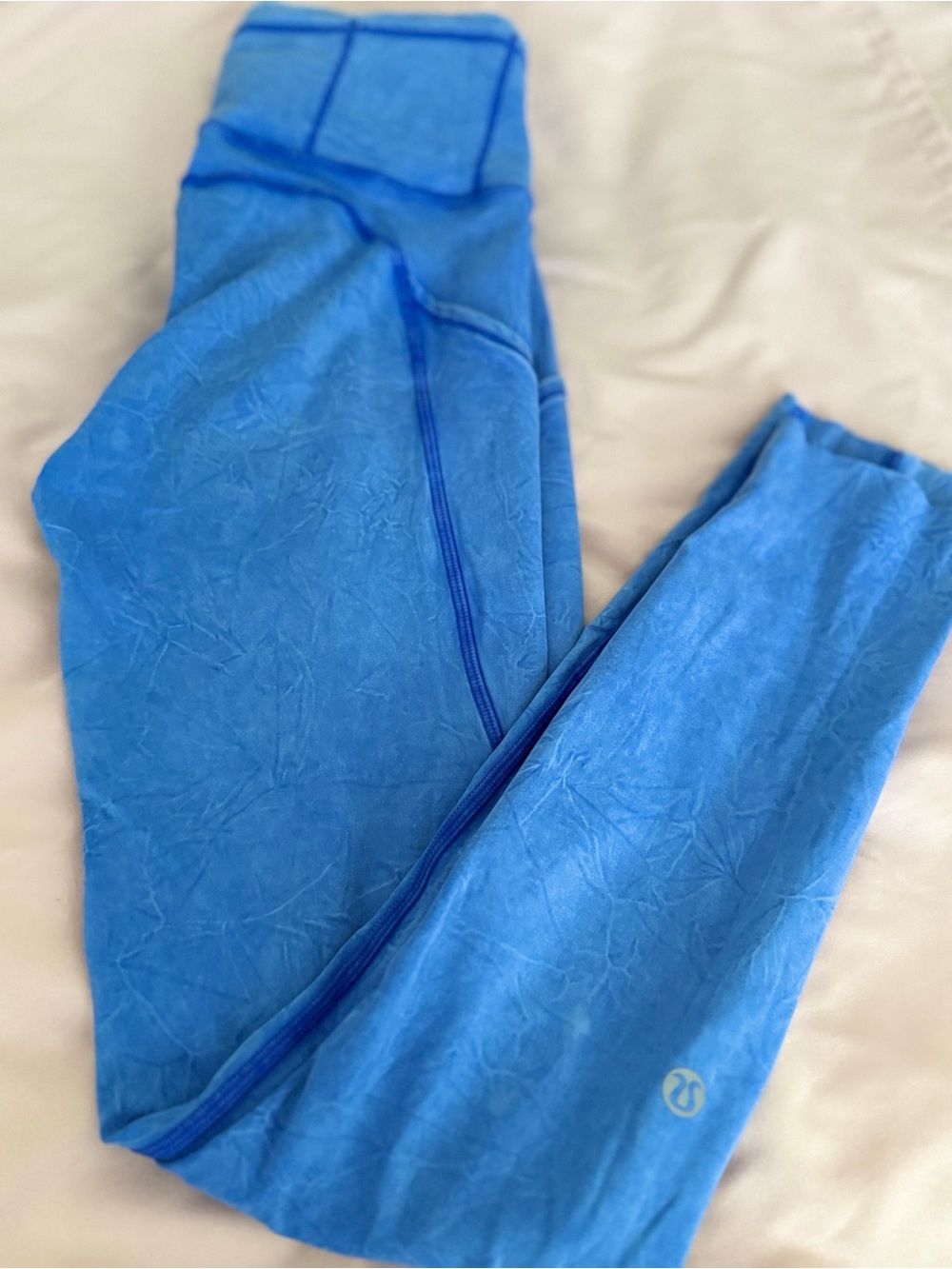 Lululemon women’s Blue Athletic Leggings